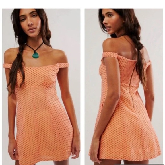 Free People Dresses & Skirts - Free People Berry Kiss Mini Dress Peach Size large